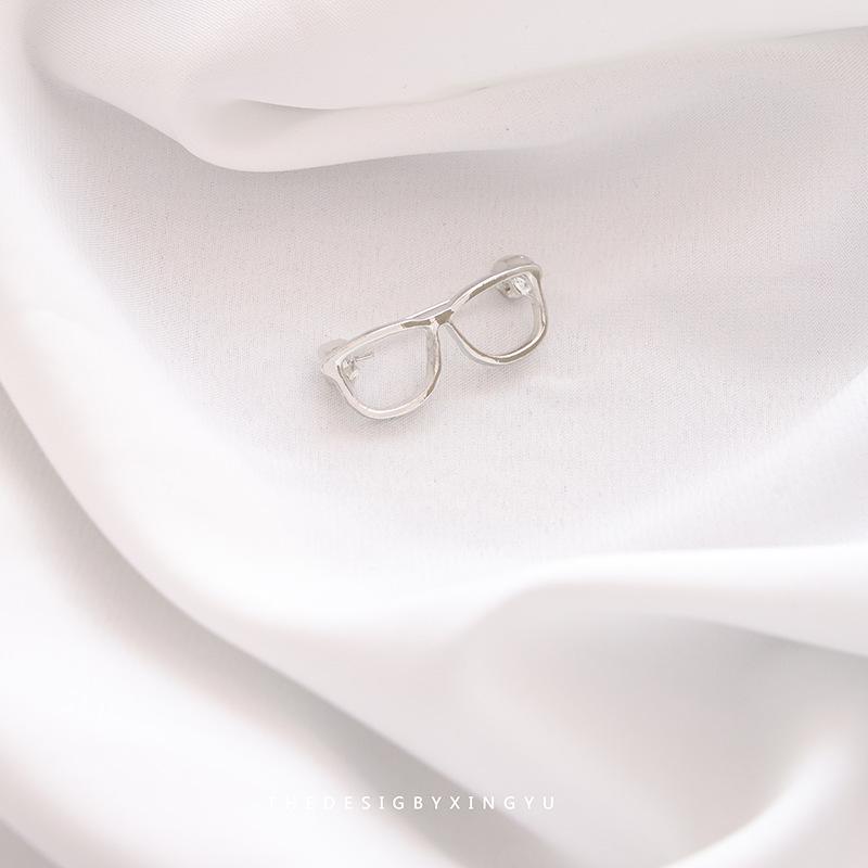 Broche Elegante de Pérola Dourada e Espiga de Trigo: Acessório Versátil e de Alta Qualidade para Mulheres