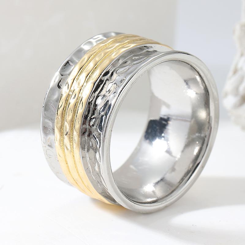 Vintage Hand Carved Wide Women's Ring Creativity Two Color Metal Geometry Daily Wear Party Jewelry Anniversary Gift