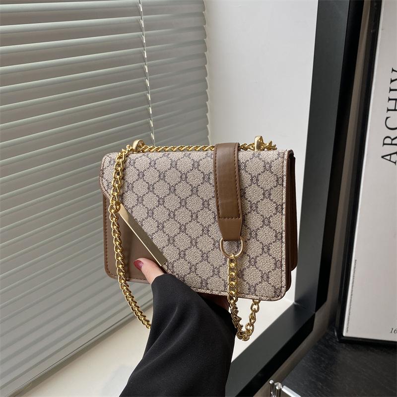 

New retro printed shoulder bag fashionable texture handbag messenger bag simple commuter small square bag сірий колір