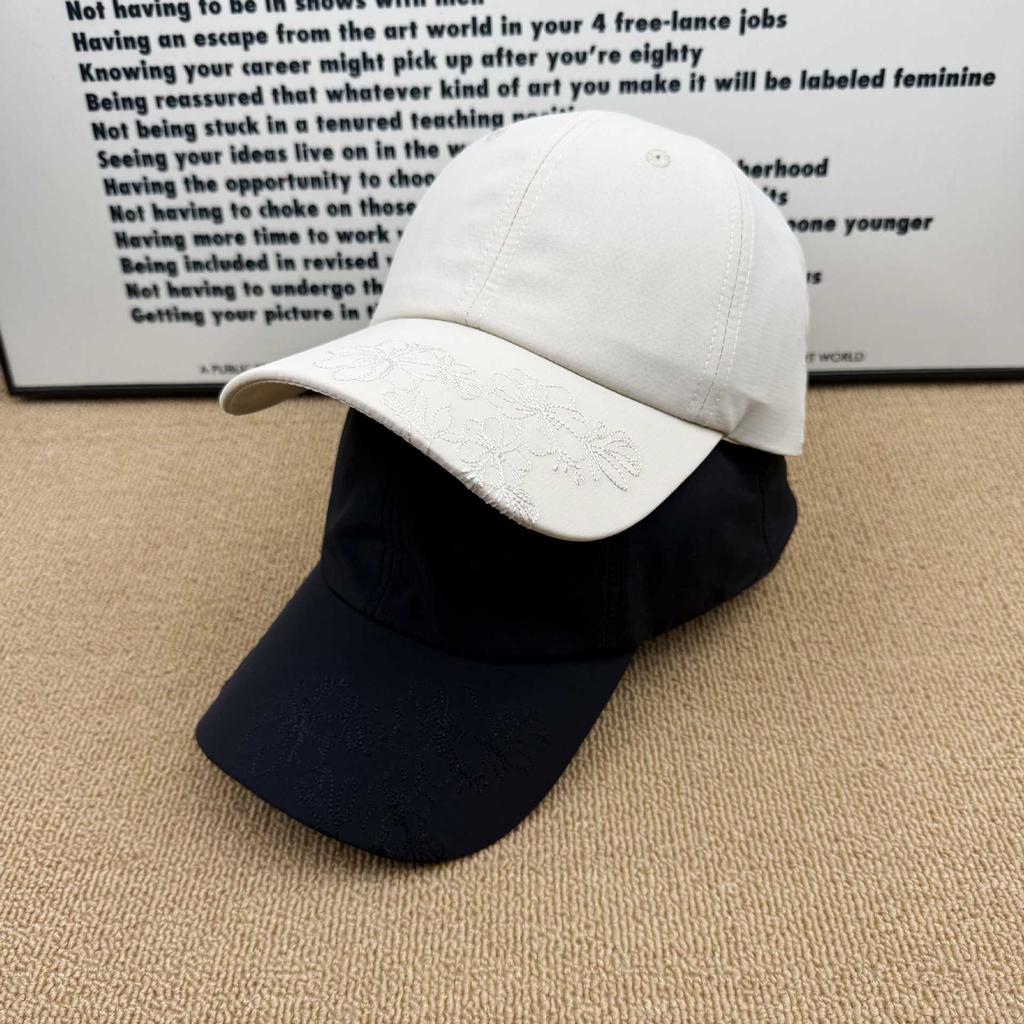 Fresh Flower Embroidered Baseball Cap Women's New Quick-drying Breathable Cap Women's Versatile Sunshade Sunscreen Cap