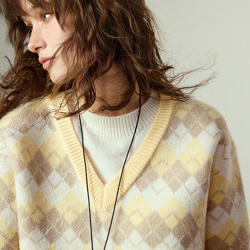 Chuyu Women's Diamond Jacquard Double Collar Knit Sweater