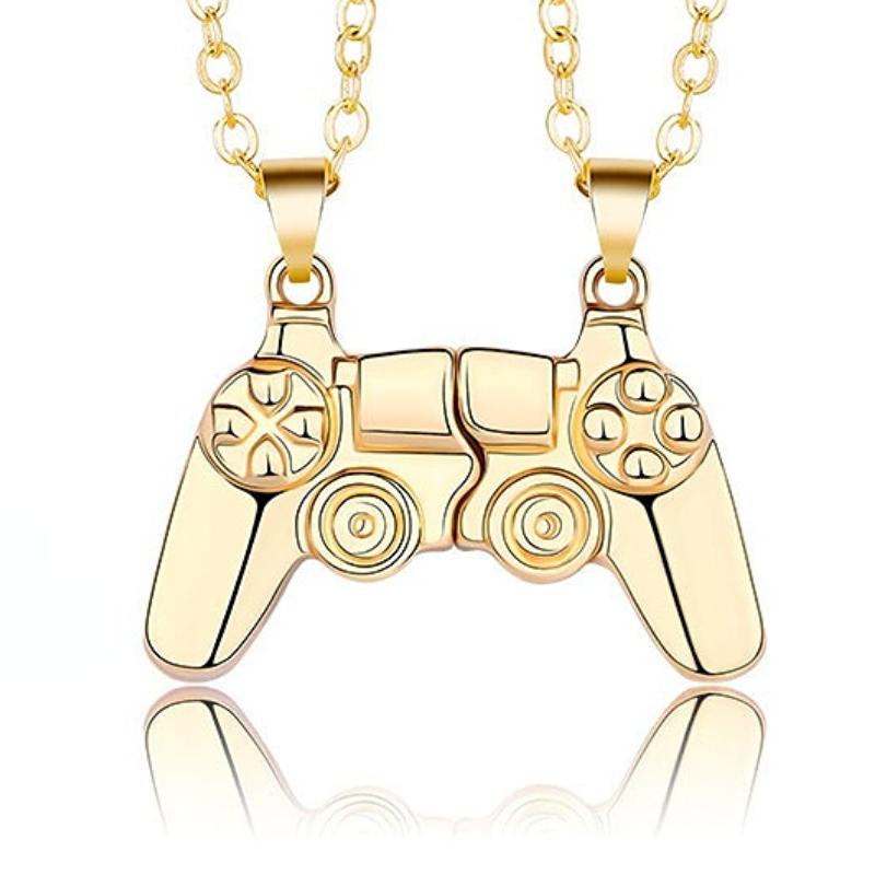 

2Pcs/set Fun Game Console Pendant Necklace Magnetic Game Controller Couple Necklace Valentine s Day Gift Jewelry золотий