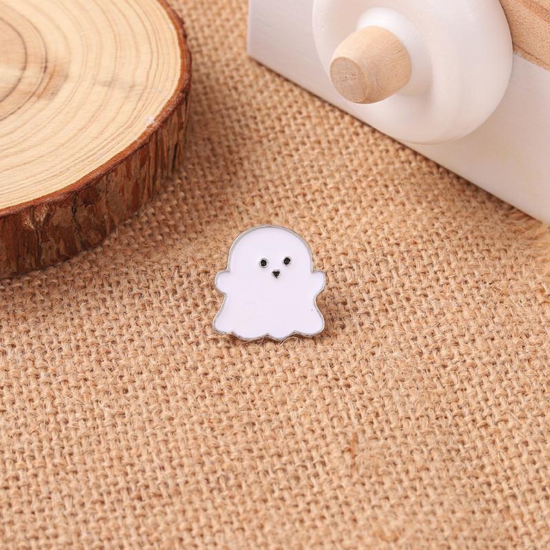 Cute Kawaii Ghost Brooch For Girls Stylish Minimalist Scarf Pin Metal Badge Accessory