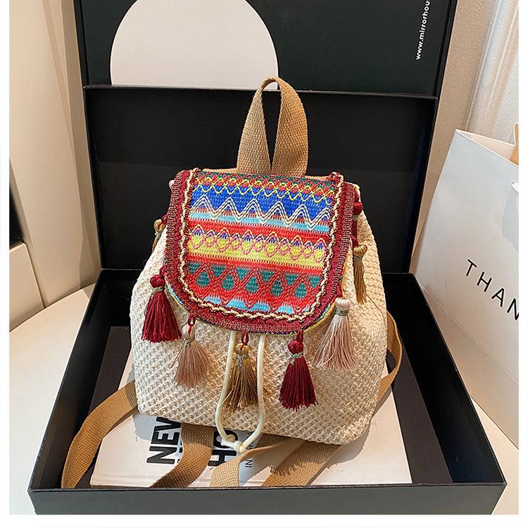

Retro Fringe National Style Backpack Bag Female Fashion Personality Commuting Leisure Senior Sense Travel Backpack