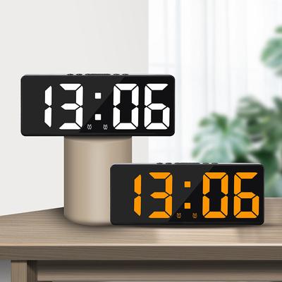 Sprachsteuerung Digitaler Wecker Teperatur Snooze Nachtmodus Desktop Tischuhr 12/24H Anti-Störungsfunktion LED-Uhren Uhr