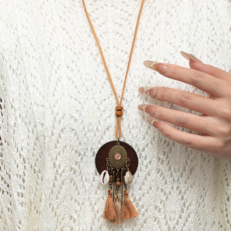 Resin Round Hollow Pendant Necklaces For Women Trendy Black Leather Rope Long Sweater Chain Necklaces Party Jewelry