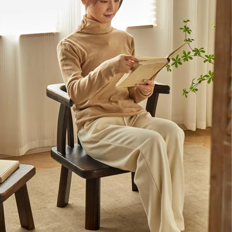 Handgefertigter Tatami-Stuhl aus Massivholz mit Rückenlehne, niedriger japanischer Stil, Balkon-Lounge-Sitz, Erkerfenster-Möbel für Zuhause