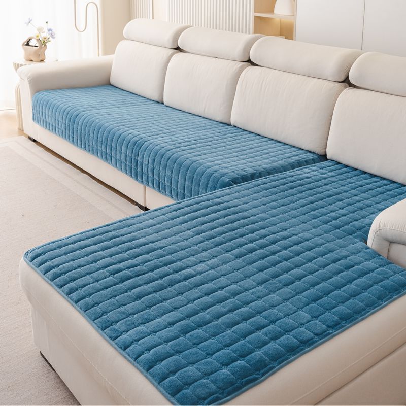 Plush Plaid Sofa Cushion Non-slip Four Seasons Universal Living Room Sofa Cover Simple Modern Thickened Velvet Cushion Towel