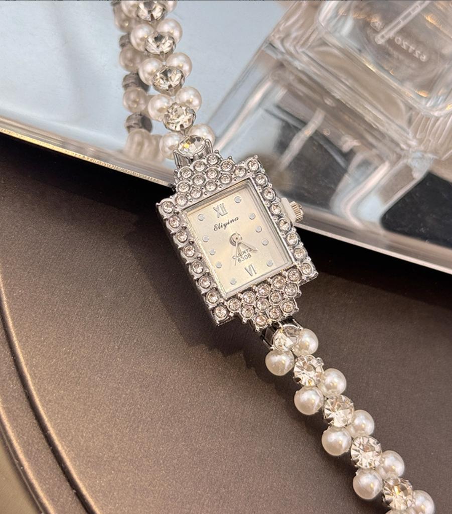New French Double Row Exquisite Small Pearl Watch Square Inlaid Diamond Light Luxury Women's Quartz Watch