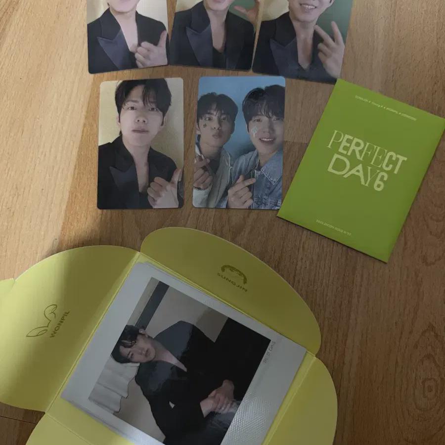 

Day6 D-icon Helped B Version