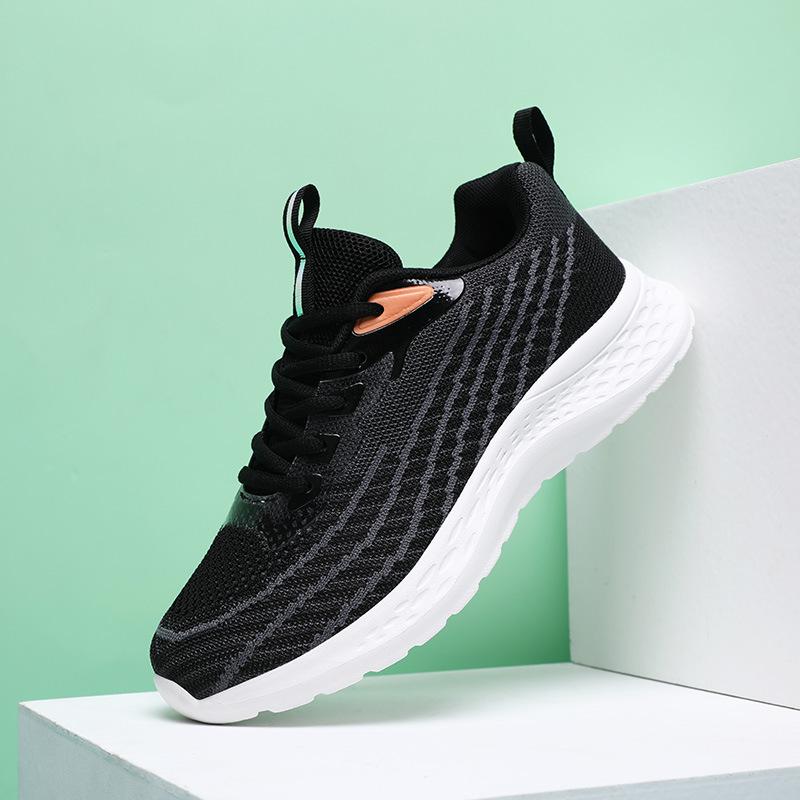 Simple casual comfortable sports shoes gradual change purple color matching thick sole comfortable commuting outdoor breathable mesh flying woven shoe