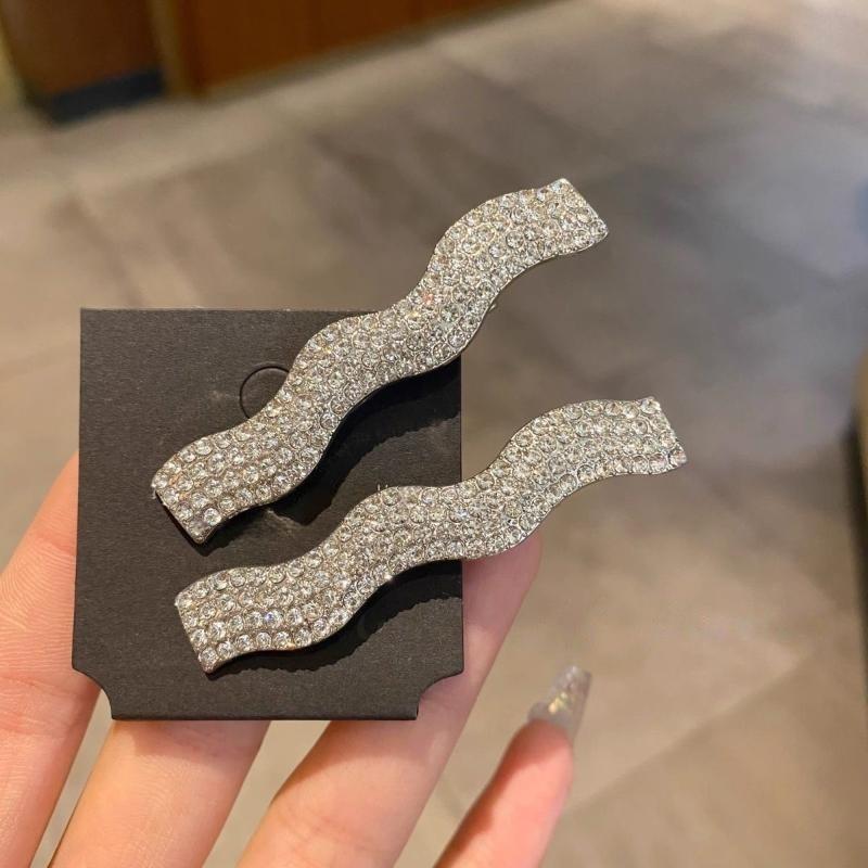 Korean Sweet Cool Sparkly Hair Clips Anti-slip Metal Rhinestone Side Barrettes for Women Daily Outing Hair Accessories