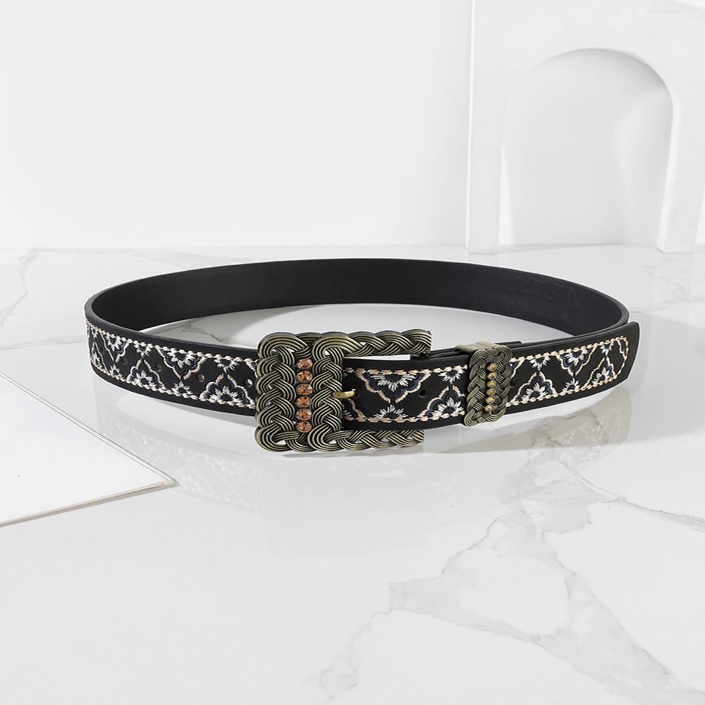 Faux Stylish Unisex Leather Belt With Metal Buckle Belt Paired With Jeans