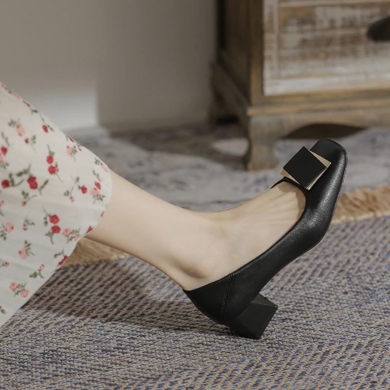 Square Buckle Fashion OL Office Shoes 2025 New Women's Concise Genuine Leather Shallow High Heels Shoes Square Toe Women Pumps
