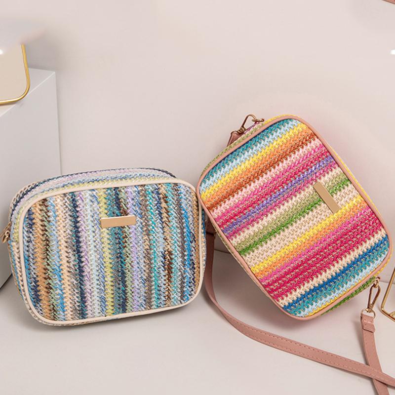 Fashion Women Rainbow Striped Crossbody Shoulder Bag for Girls Small Purse and Handbag Ladies Straw Woven Shell Beach Bag ARI