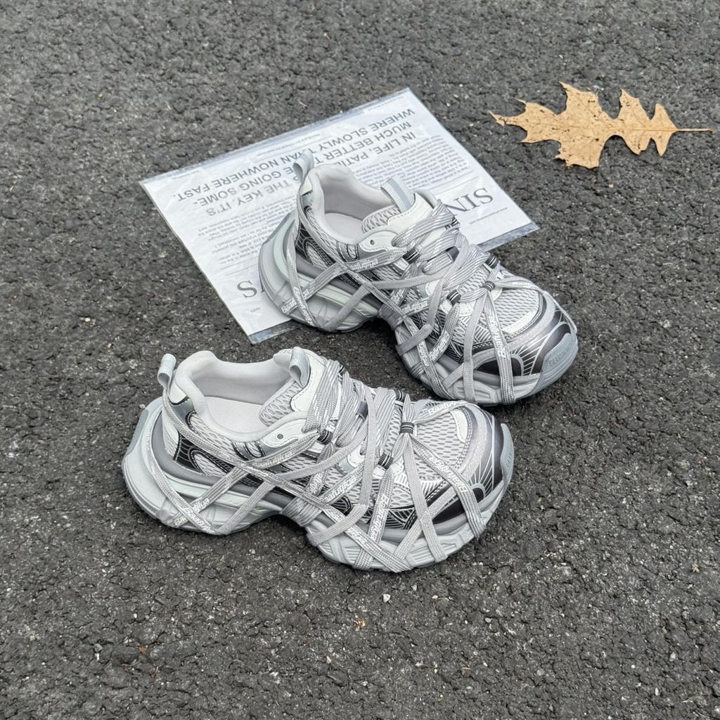 Daddy shoes ins super fire straps do old polish straps spider-man metal casual shoes sneakers fried street women's shoes
