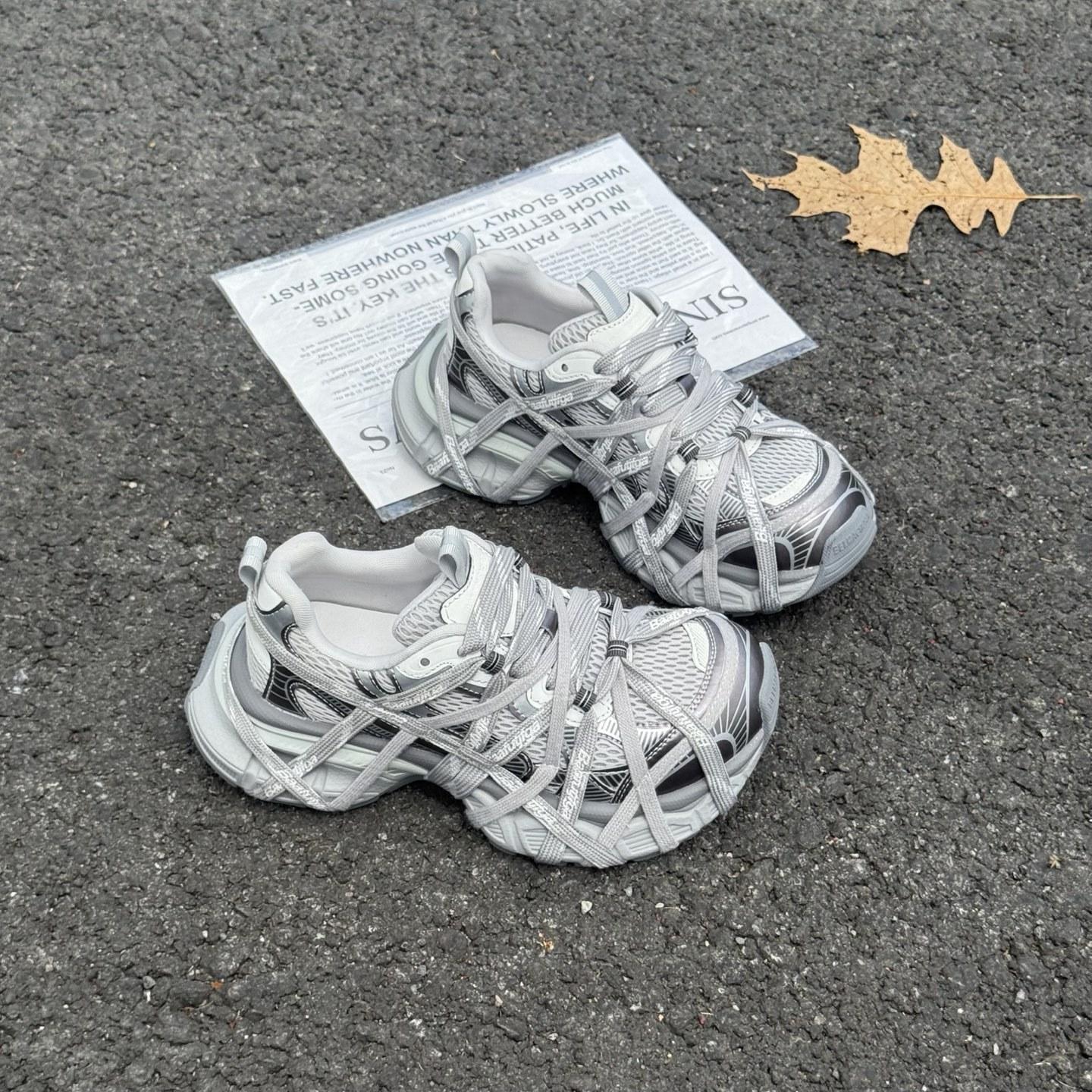 

Кросівки тата інс супер вогонь ремінці роблять старі поліровані ремінці людина-павук металеві повсякденні кросівки смажена вулиця жіноче взуття 37