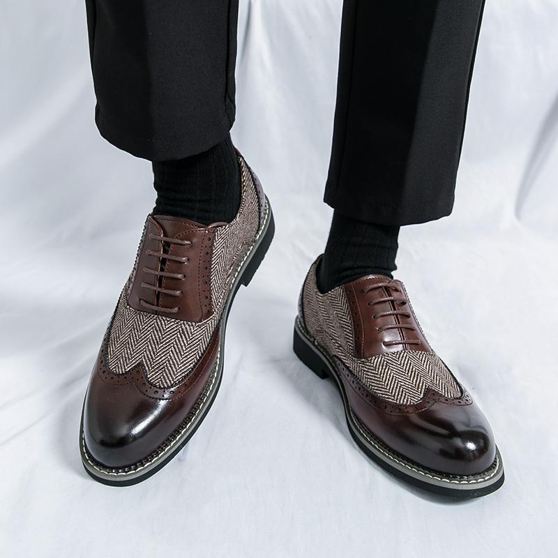 Men's Breathable Oxford Shoes Classic Lace-Up Casual Shoes for Men Comfortable Office Flats Men Brogues Walking Footwear