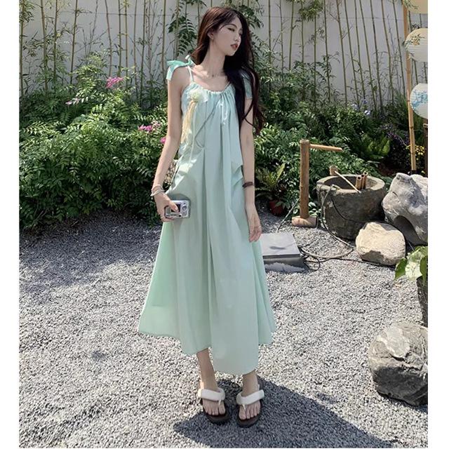 2026 Women's High-End French Sling Summer Dress: Elegant Petite Fairy Beach Vacation Long Dress