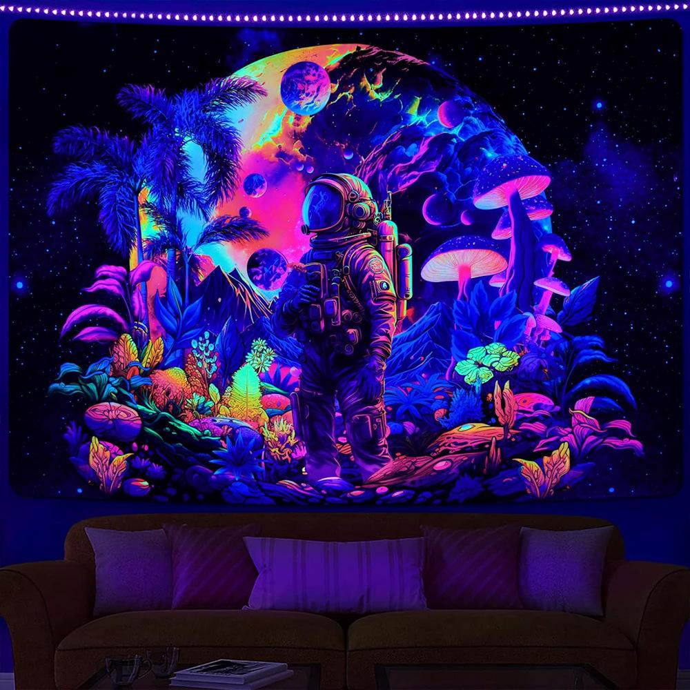 UV Reactive Mushroom Wall Hanging Tapestry Black Light Night Glowing Alien Skull Tapestries Astronaut Art For Bedroom Decor