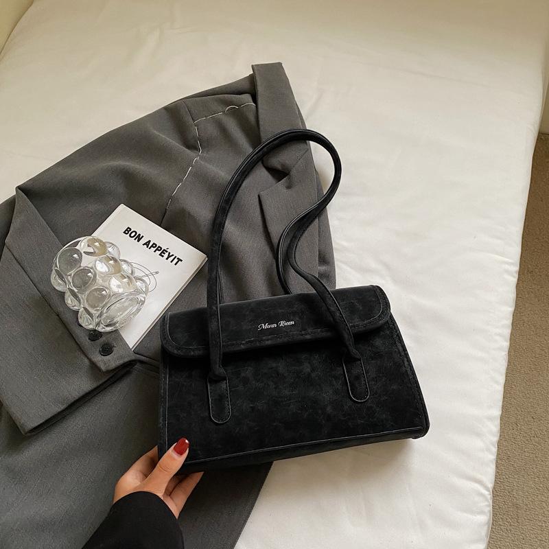 

Fashion retro bag women s autumn and winter commute shoulder underarm bag portable commuter bag