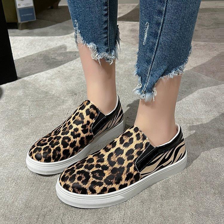 New European and American Style Large Size Flat Single Shoes Women's Shoes 35-43 Casual Shoes