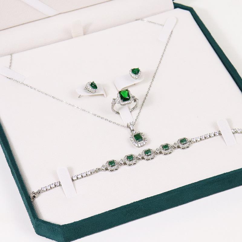 Octagonal Pearl Necklace Box for Mother's Day - Elegant Jewelry Packaging