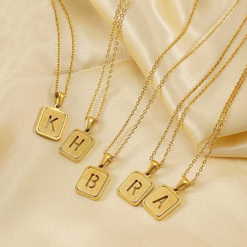 18K Hollow 26 English Letter Necklace Women's Fashion Letter Pendant Jewelry 2026