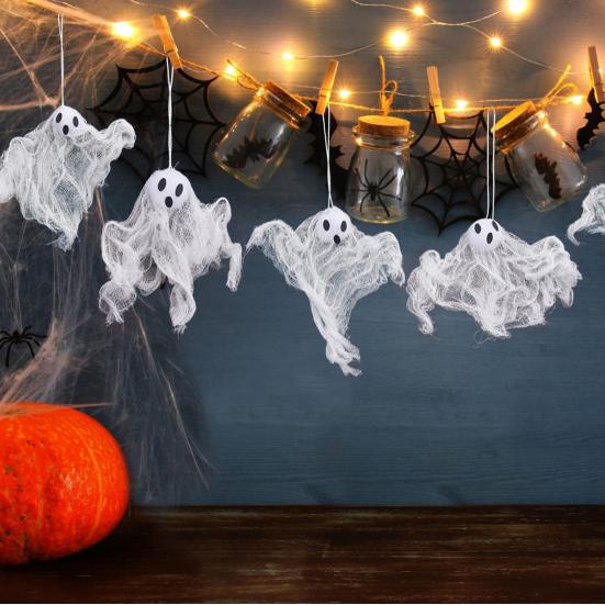 Malá závěsná dekorace duch Halloween Bílý duch z látky s okénky Stromové ozdoby pro venkovní dvůr trávník dekorace strašidelného domu
