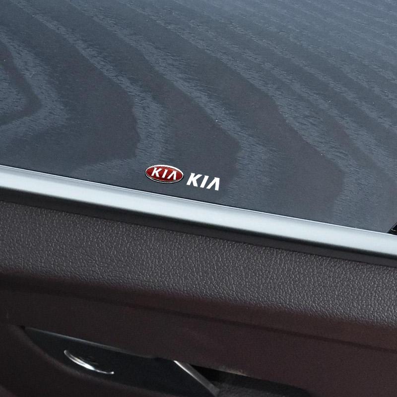 Nye Tilfeldige Klistremerker for Bilinteriør Bil Rattet Emblem Styling For Kia Rio Ceed Sportage Cerato Soul Sorento K2 K5 Flip Biltilbehør