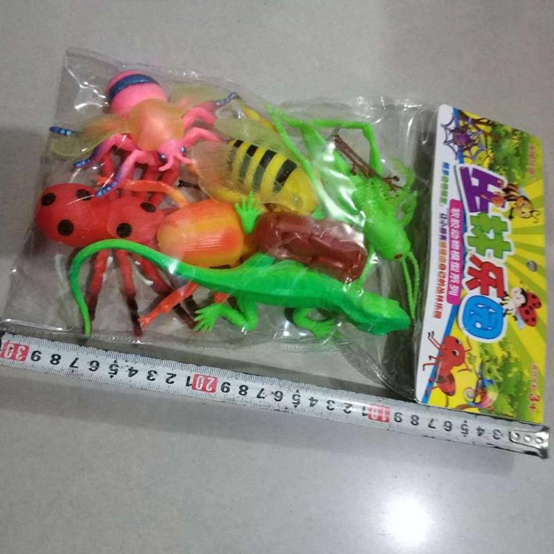 Gag Gift for Kids&Adults 6 Pieces Realistic Insect Kids Party Favor Toys Creative Supplies for Age 6+ Kids/Adults
