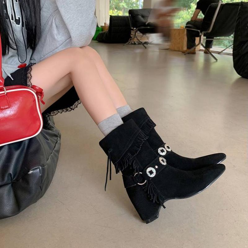 Autumn and winter women's leather boots sleeve medium heel large size women's boots rubber soft sole leather low boots women's versatile Martin boots