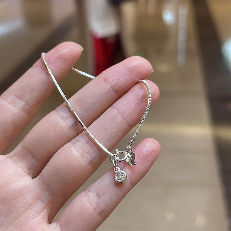 

diamond inlay 925 silver fine bracelet Light luxury accessory small pendant with new in suitable for daily jewelry gifts белый
