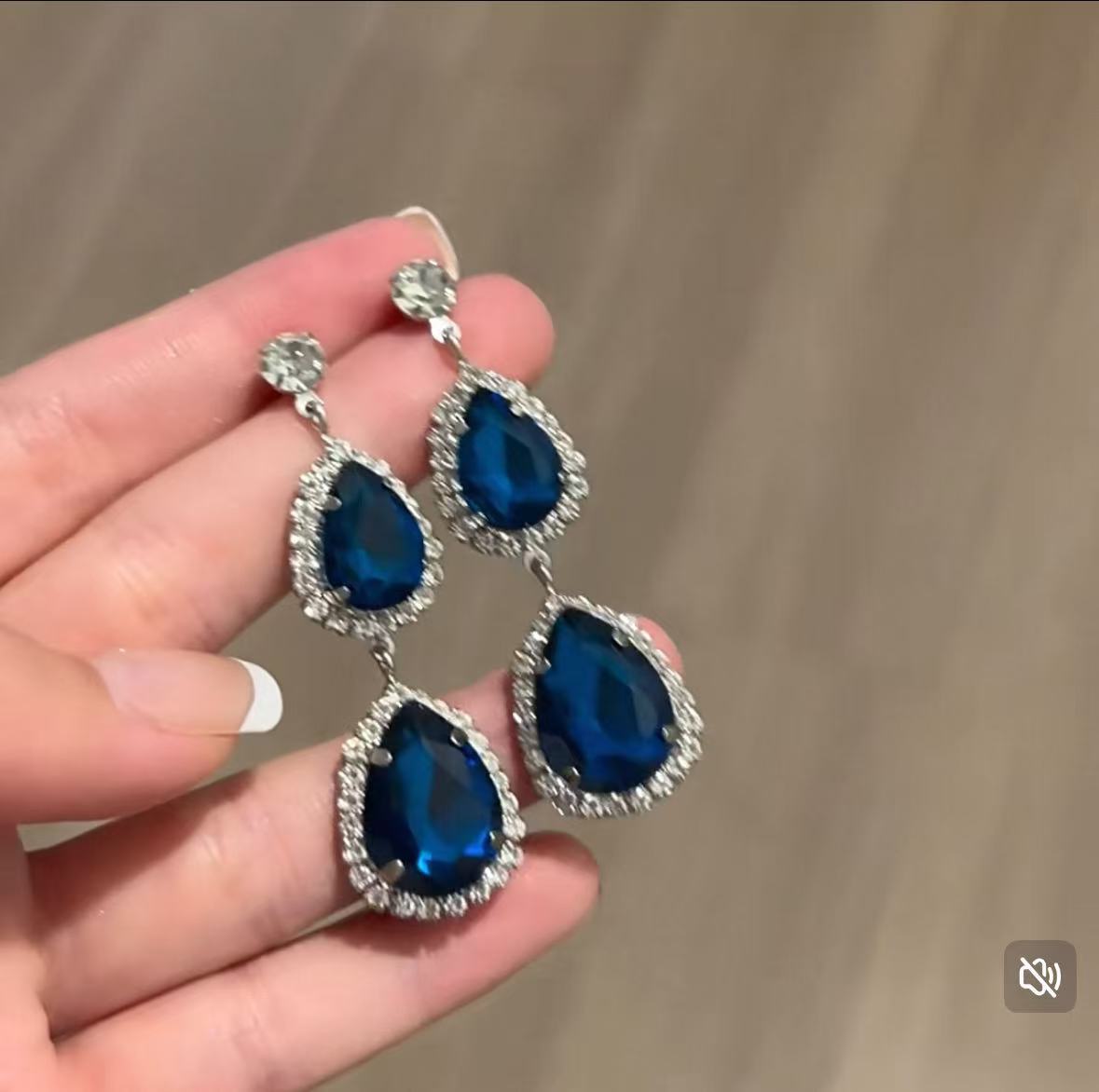 Супер-вспышка циркон длинные серьги-гвоздики с бахромой модные серьги элегантные универсальные серьги женские