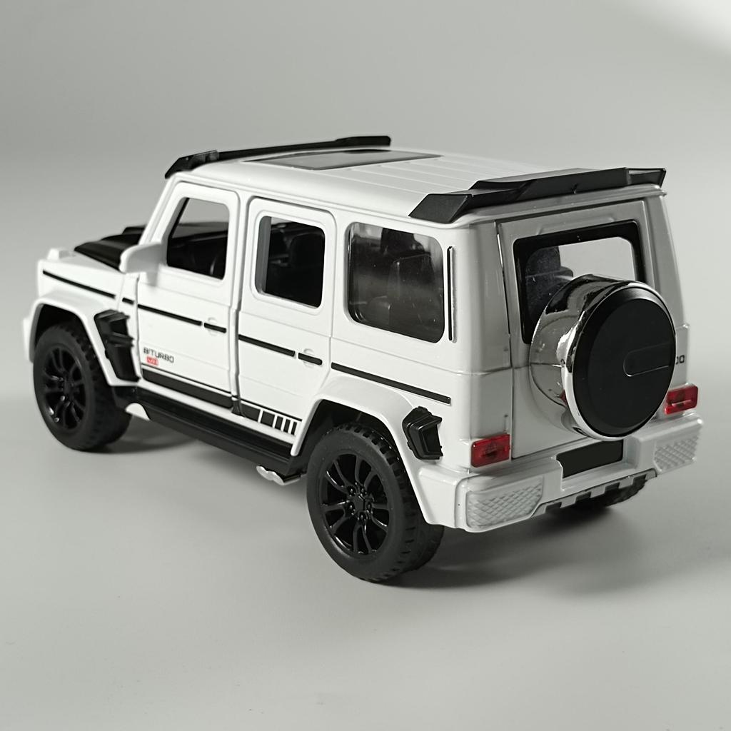 1:32 Mercedes Benz G700 Vehículo Todoterreno Modificado Modelo de Metal Fundido a Presión Sonido y Luz Coleccionables Adornos Regalos de Cumpleaños