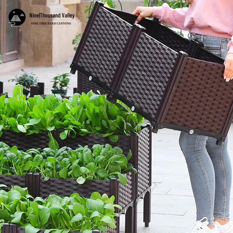 Rectangular Outdoor Deepened 4-Compartment Planting Box