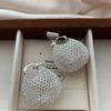 Three-dimensional hollow woven spherical earrings, ear buckles, light luxury, cold and fashionable, exquisite high-end personalized earrings