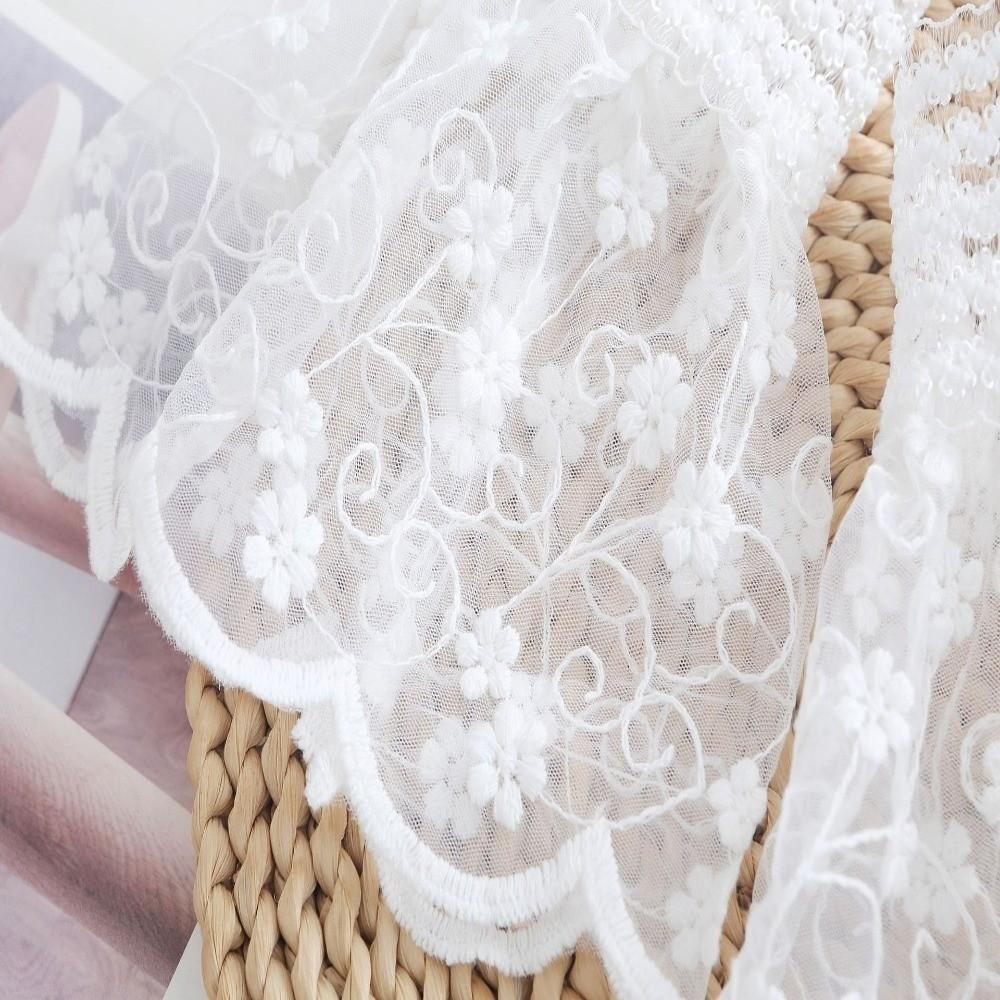 1 Pair Lace Material Lace Cuffs White Color Ruffled Wristband Detachable Cuffs Photoshoot