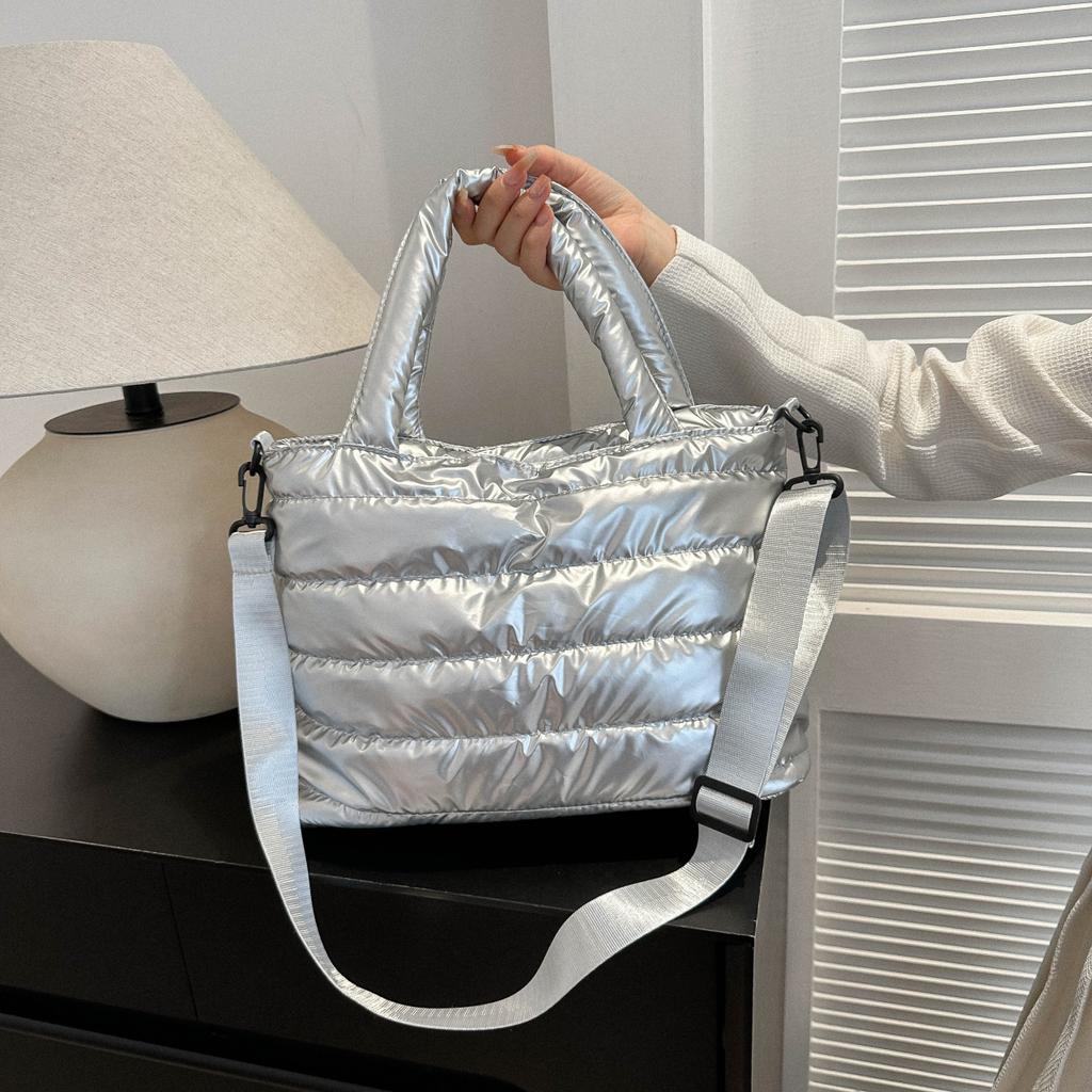 Stylish Women'S Shoulder Bag, Featuring a Trendy Casual Minimalist Design Tote Bag Perfect for Autumn And Winter