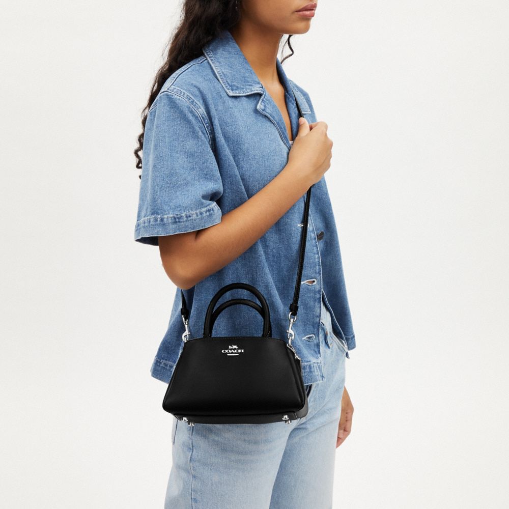 Coach Zuri 26 Shoulder Bag Solid Color Leather Crossbody Tote Bag Medium Women Shoulder Bag Black CM186-SVBK