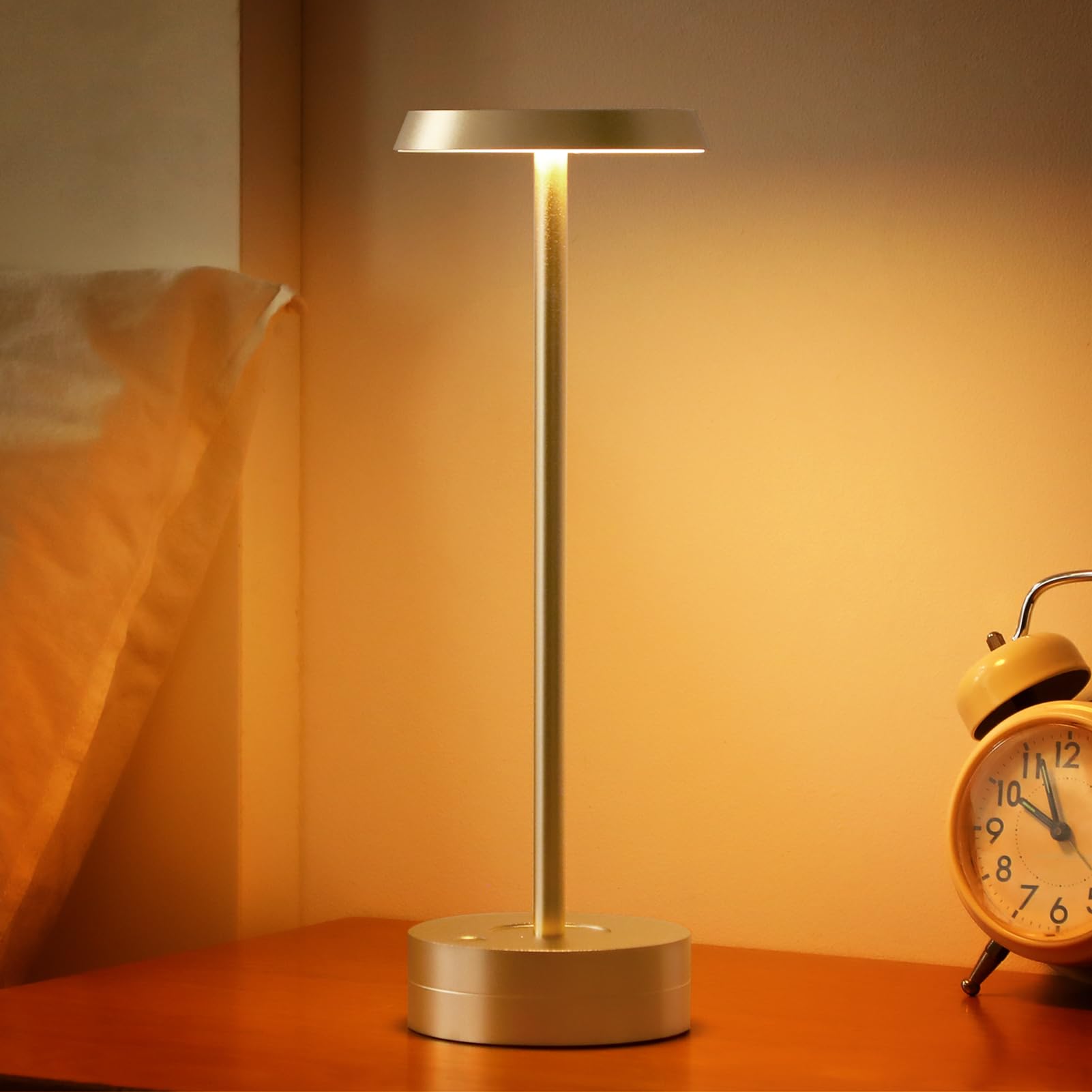 

Govssing Stylish Table Lamp with Indirect Lighting, LED Light, Timer Function, 4000mAh Rechargeable, 3 Color Temperature Settings, Stepless Dimming,