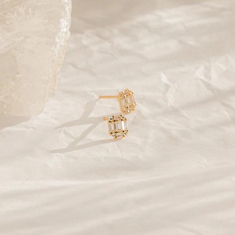 Sterling Silver S925 Niche Original Light Luxury Stud Earrings for Women - Versatile Daily Fashion Accessory S925 Silver