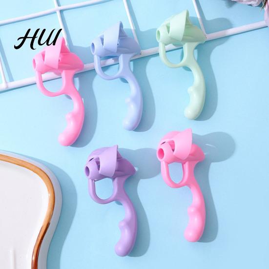 Writing Aid for Kids Pencil Grips Ergonomic Correct Tripod Handwritin Grasp Soft TPR Silicone Finger Grippers Kindergarten Beginners Position