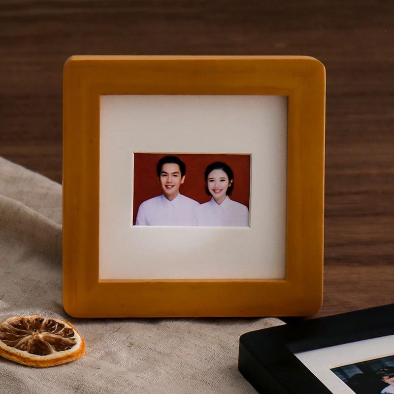 High-End 2-Inch Solid Wood Rounded Corner Photo Frame for Couples, Children, and Best Friends - Tabletop Mini Frame