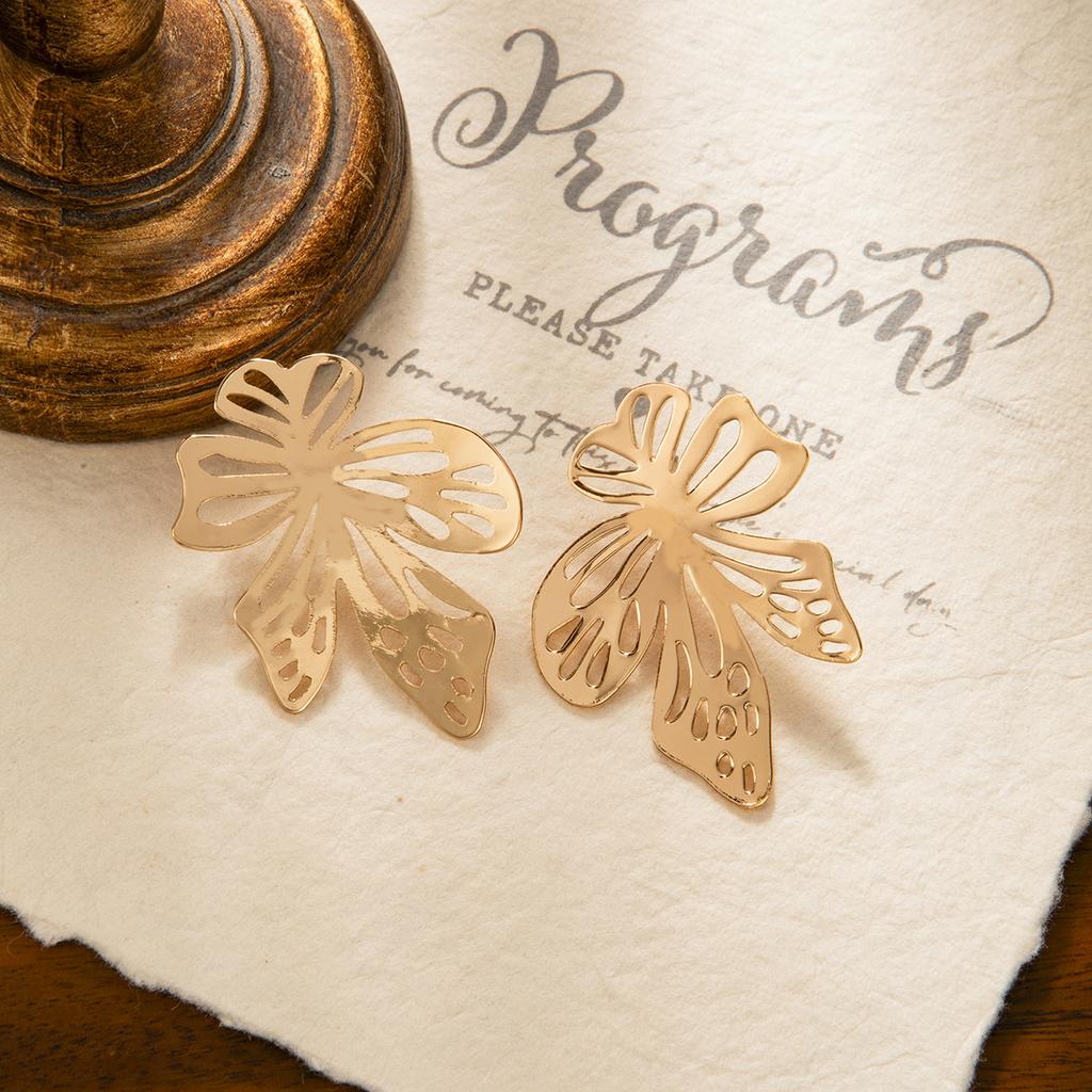 Metal Style Retro Stud Earrings, Advanced Temperament Irregular Hollow Butterfly Earrings, Trendy Exaggerated Personalized Earrings