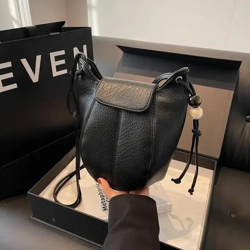 New First Layer Women's Leather Bag Sweet Color Shell Leather Phone Mobile Fashion All Shoulders Crossbody Bag