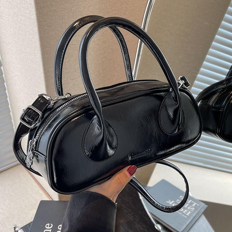 

Fashionable Large Women s Crossbody Bag Soft And Stylish Durable Polyester For Everyday Adventures Black