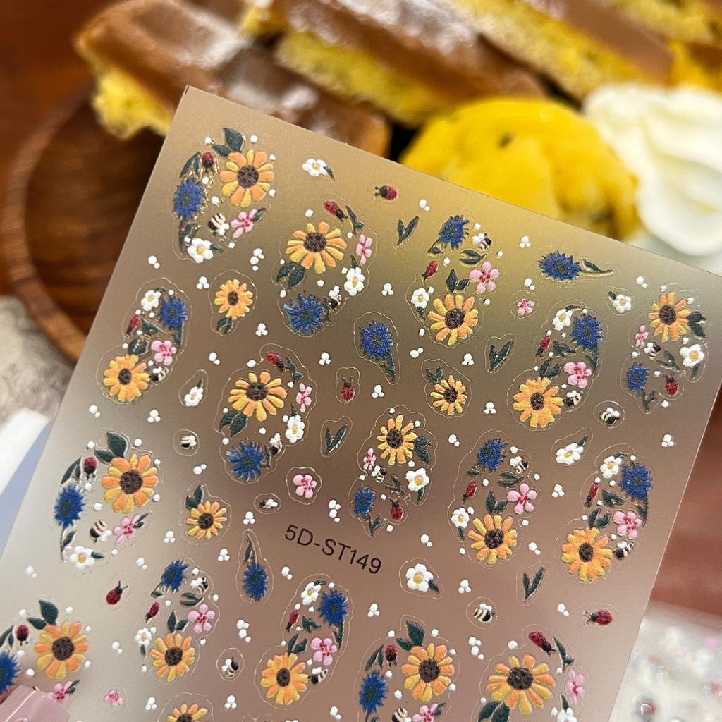 New small fresh ins wind colored sunflower sticker hot-selling Japanese cartoon decoration nail sticker nail sticker