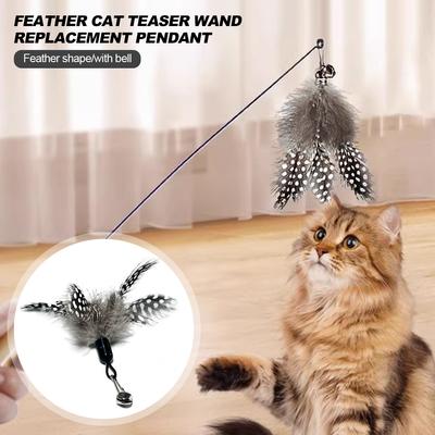 5pcs Pendentif Plume avec Cloche DIY Remplacer Bâton Teaser pour Chat Pendentif de Remplacement Accessoires Jouet pour Animal de Compagnie