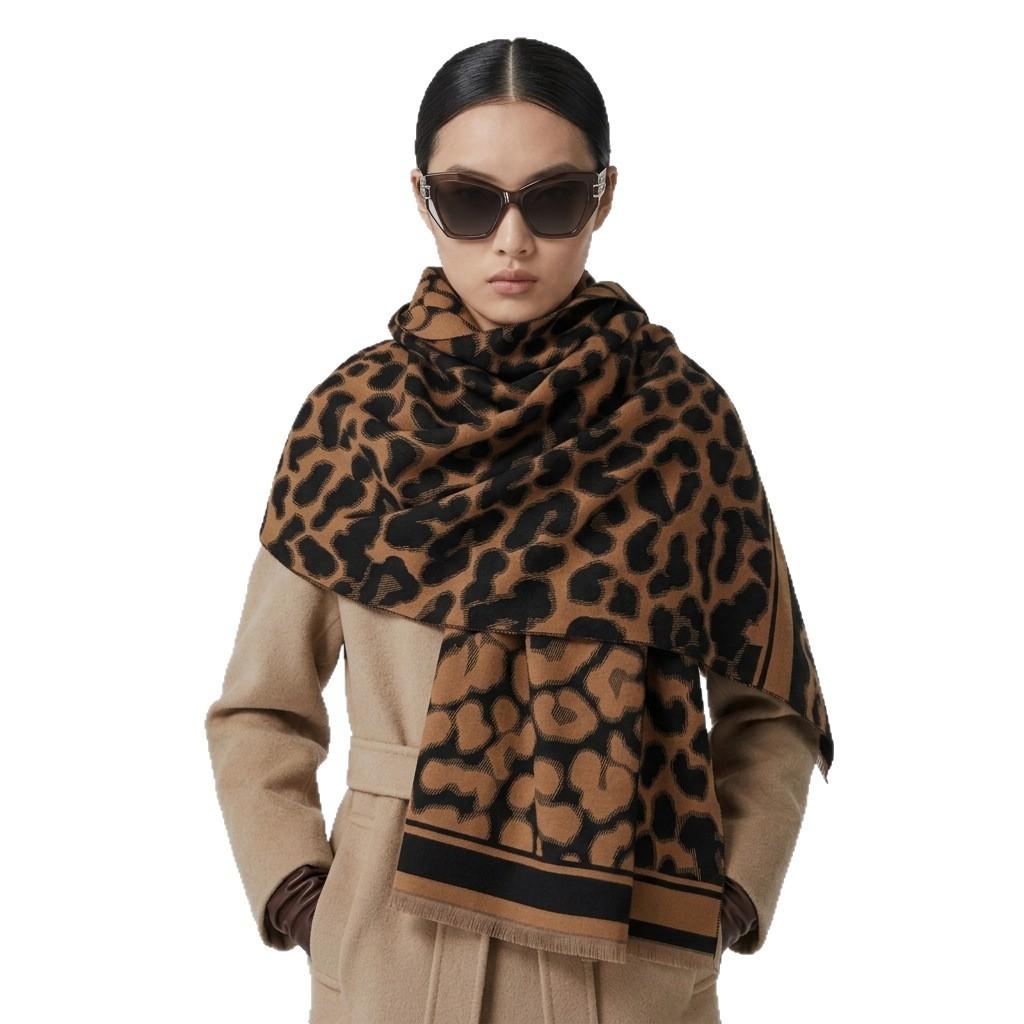 Leopard Print Jacquard Imitation Cashmere Scarf Women'S Short Fringed High-End Shawl